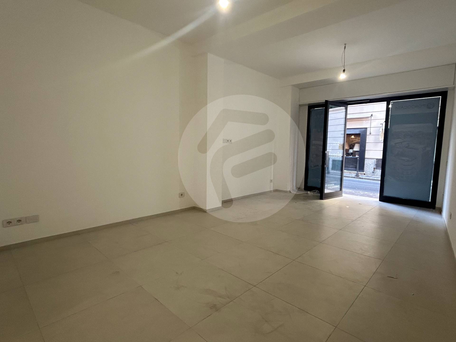 Attivit commerciale in vendita a Alassio