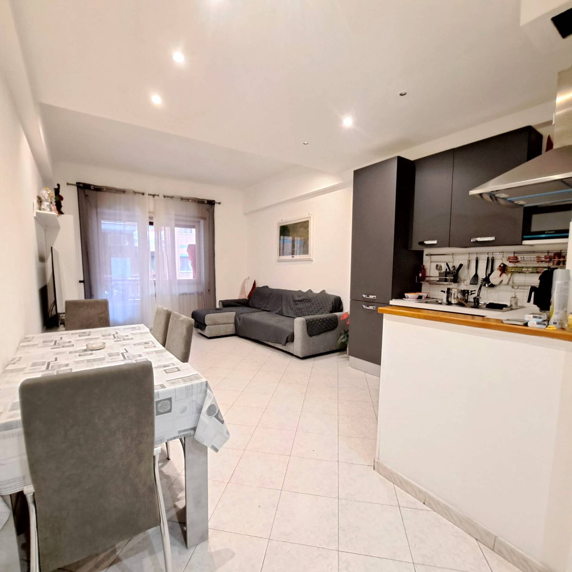 Appartamento in vendita a Roma, Ostia