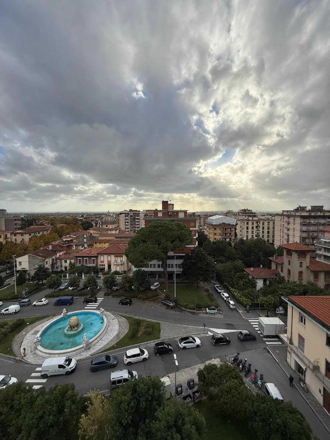Trilocale arredato in affitto a Massa
