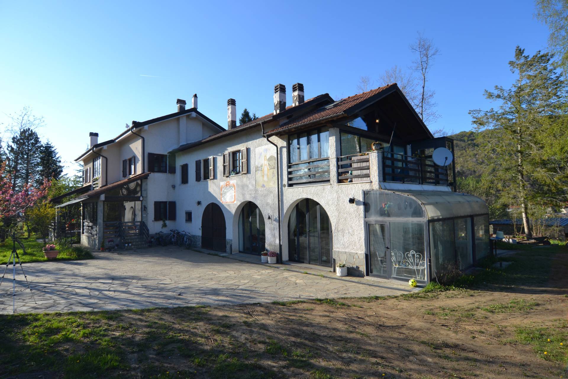 Villa in vendita a Bardineto