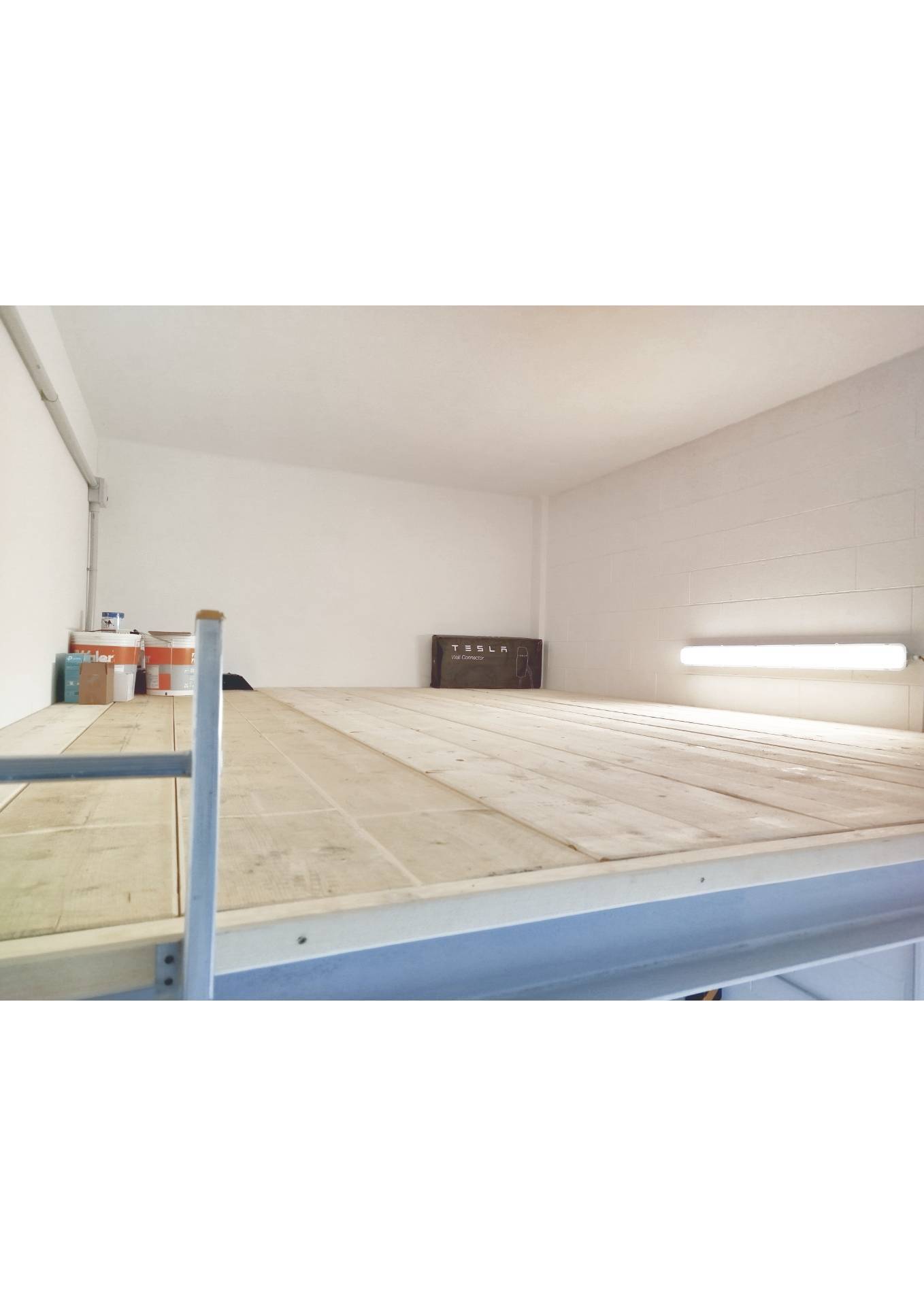 Box - magazzino in vendita a Loano