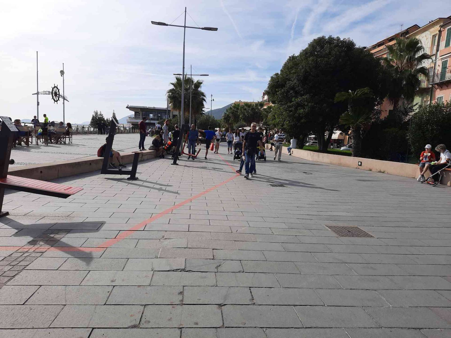 Attivit commerciale in vendita a Loano