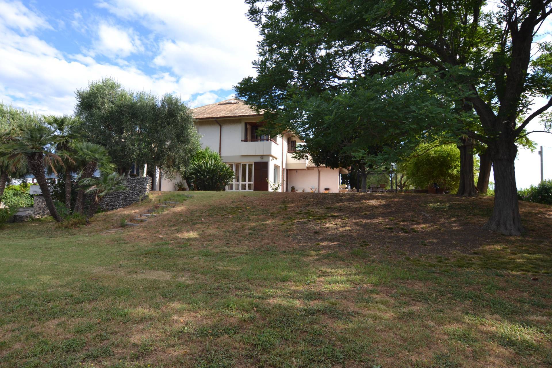 Villa in vendita a Albenga