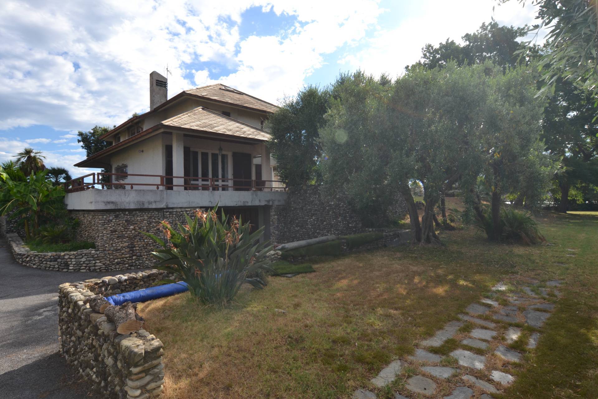 Villa in vendita a Albenga