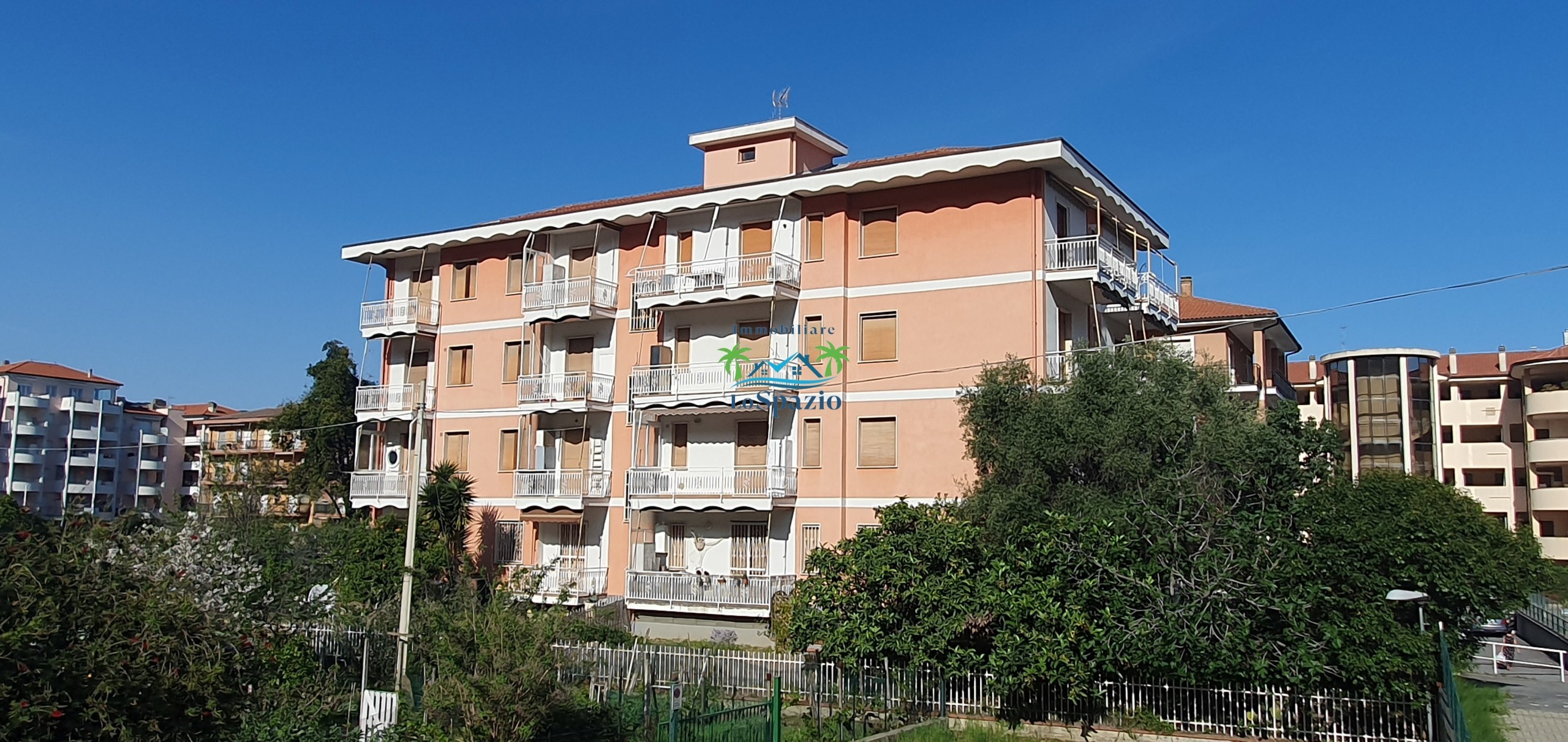 Monolocale con terrazzo in via carminati, Andora