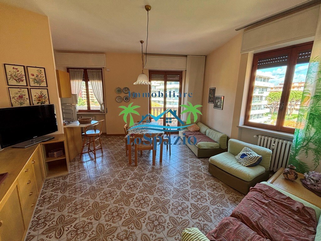 Trilocale vista mare in via aurelia 118, Andora