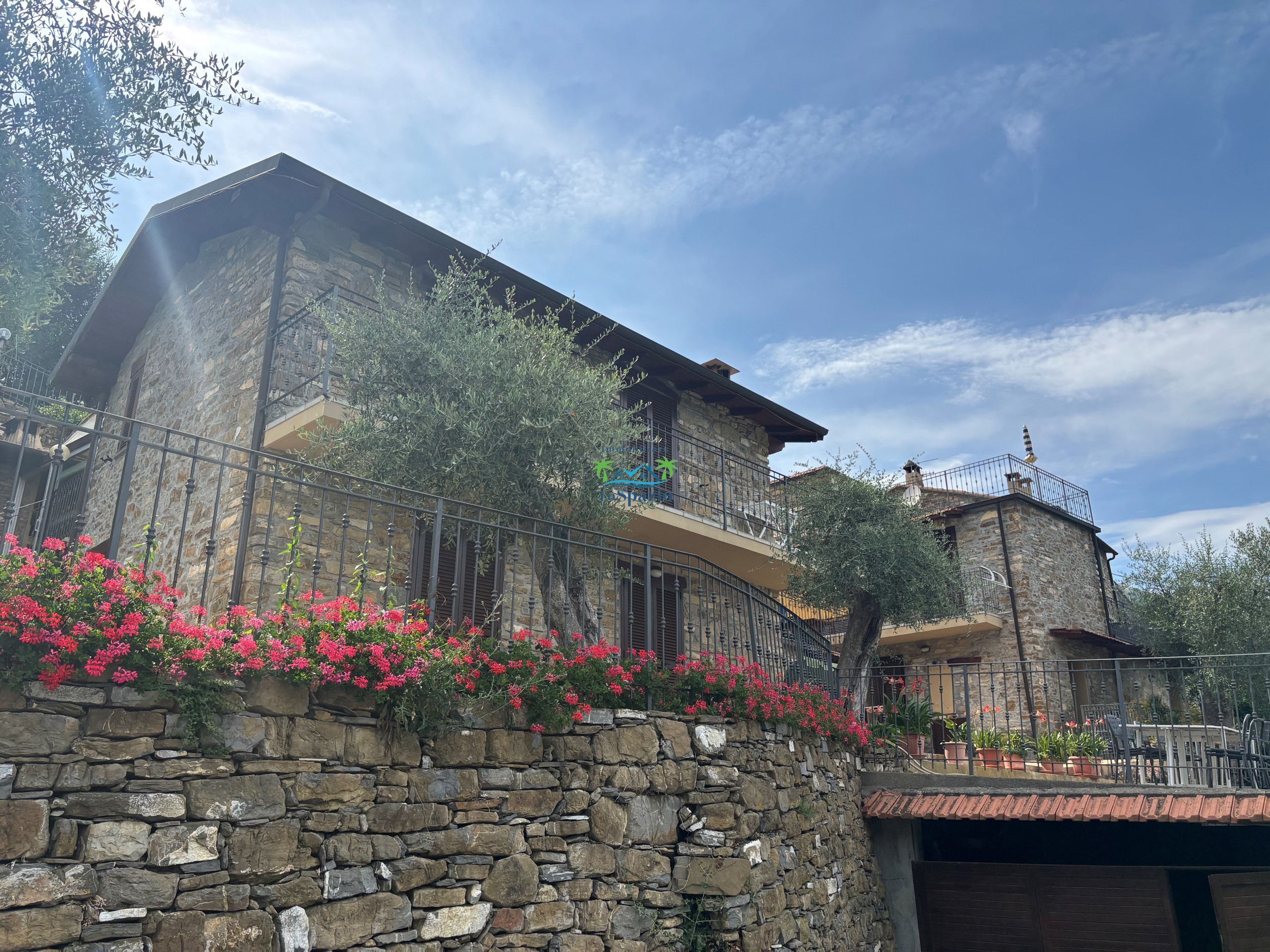 Casa indipendente con giardino in localit ciant, Stellanello