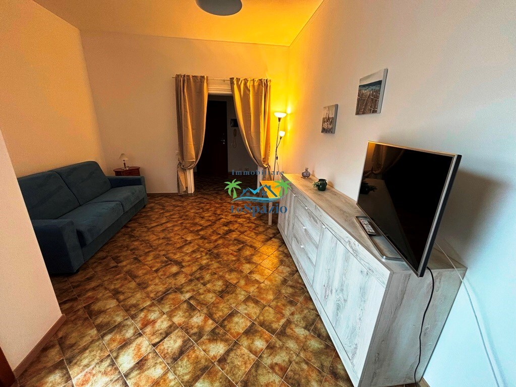 Trilocale vista mare in via marco polo 7, Andora