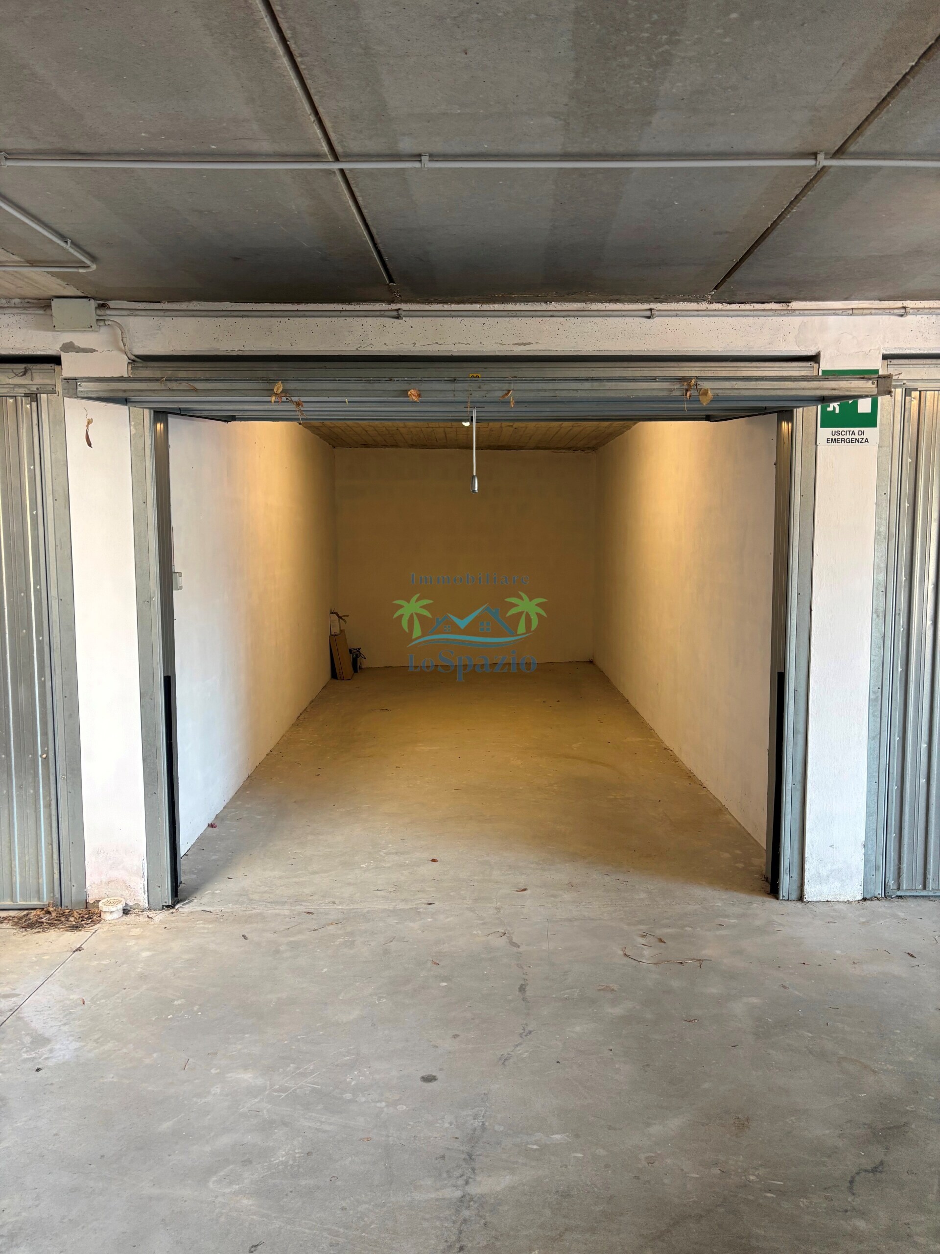 Box/Garage 22mq con box in via punta tacuara 220, Laigueglia