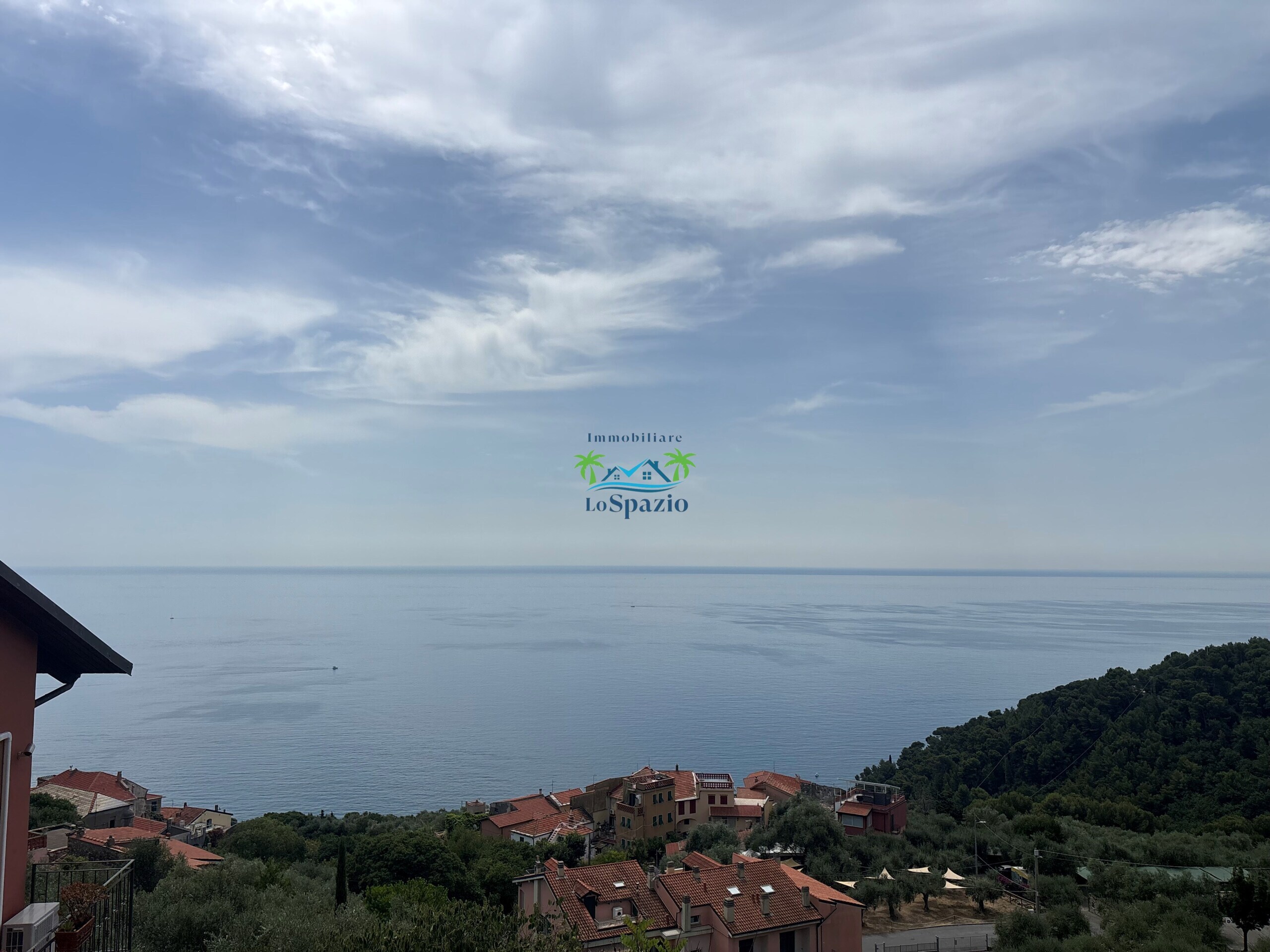 Trilocale vista mare in strada della colla 56, Andora