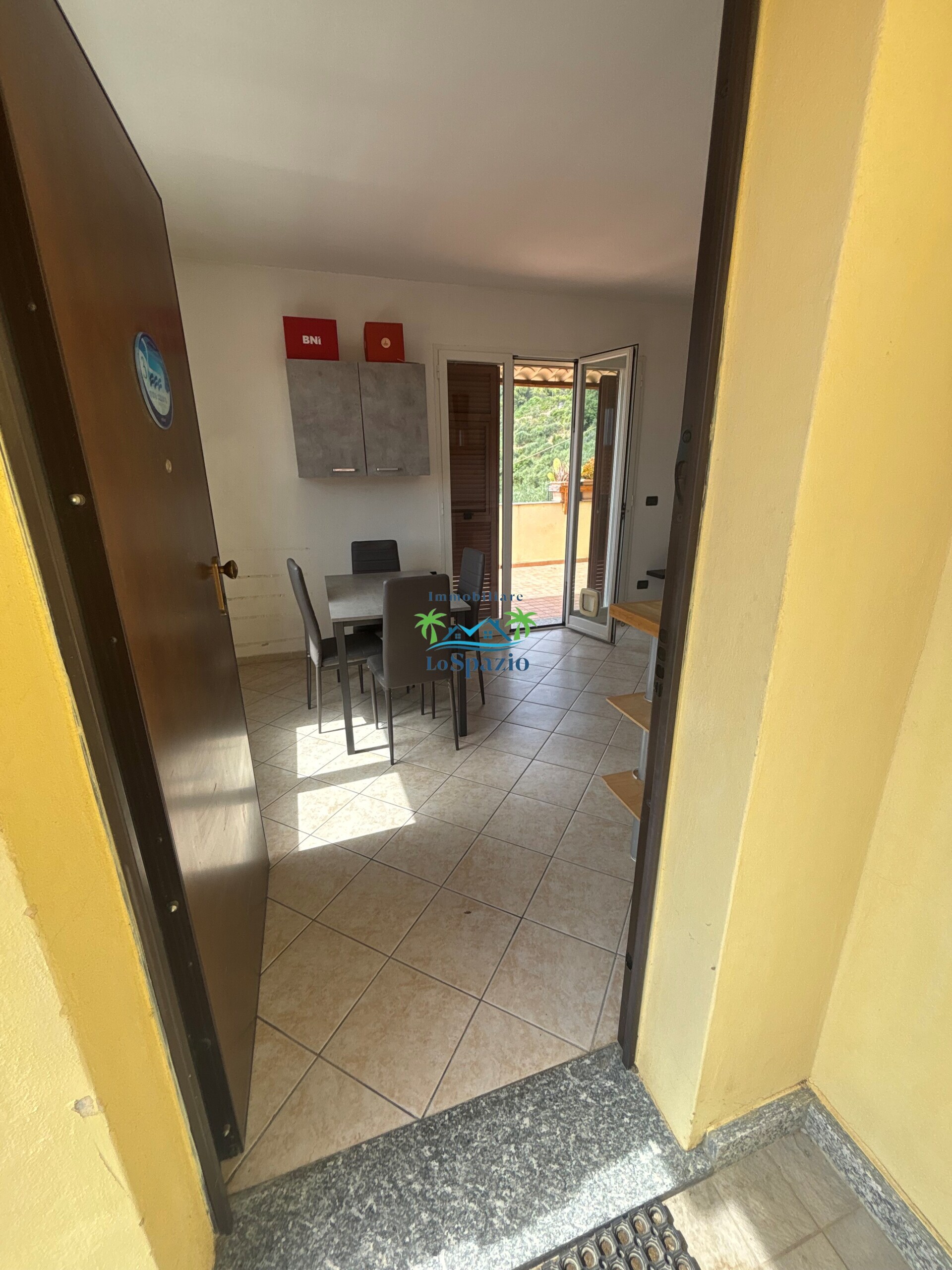 Trilocale vista mare in strada della colla 56, Andora