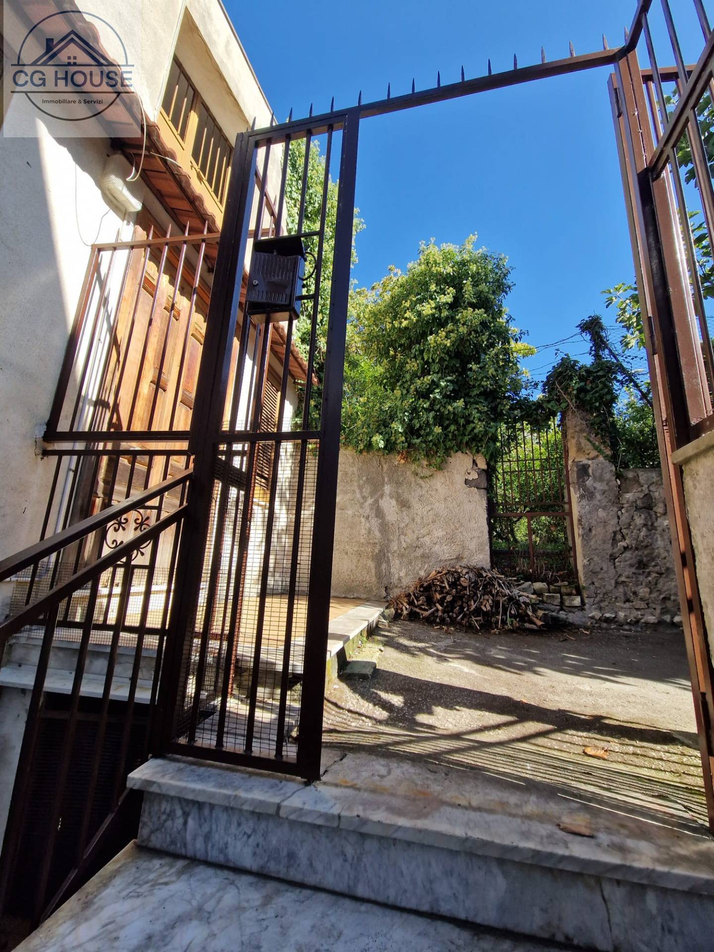 Soluzione semi indipendente in vendita a Lauro