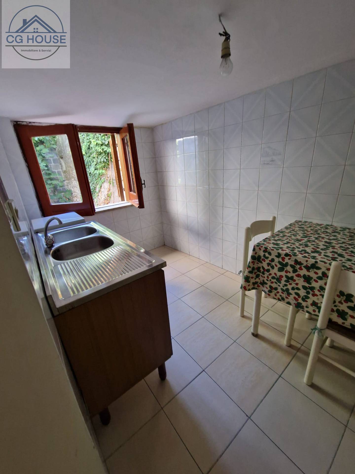 Soluzione semi indipendente in vendita a Lauro