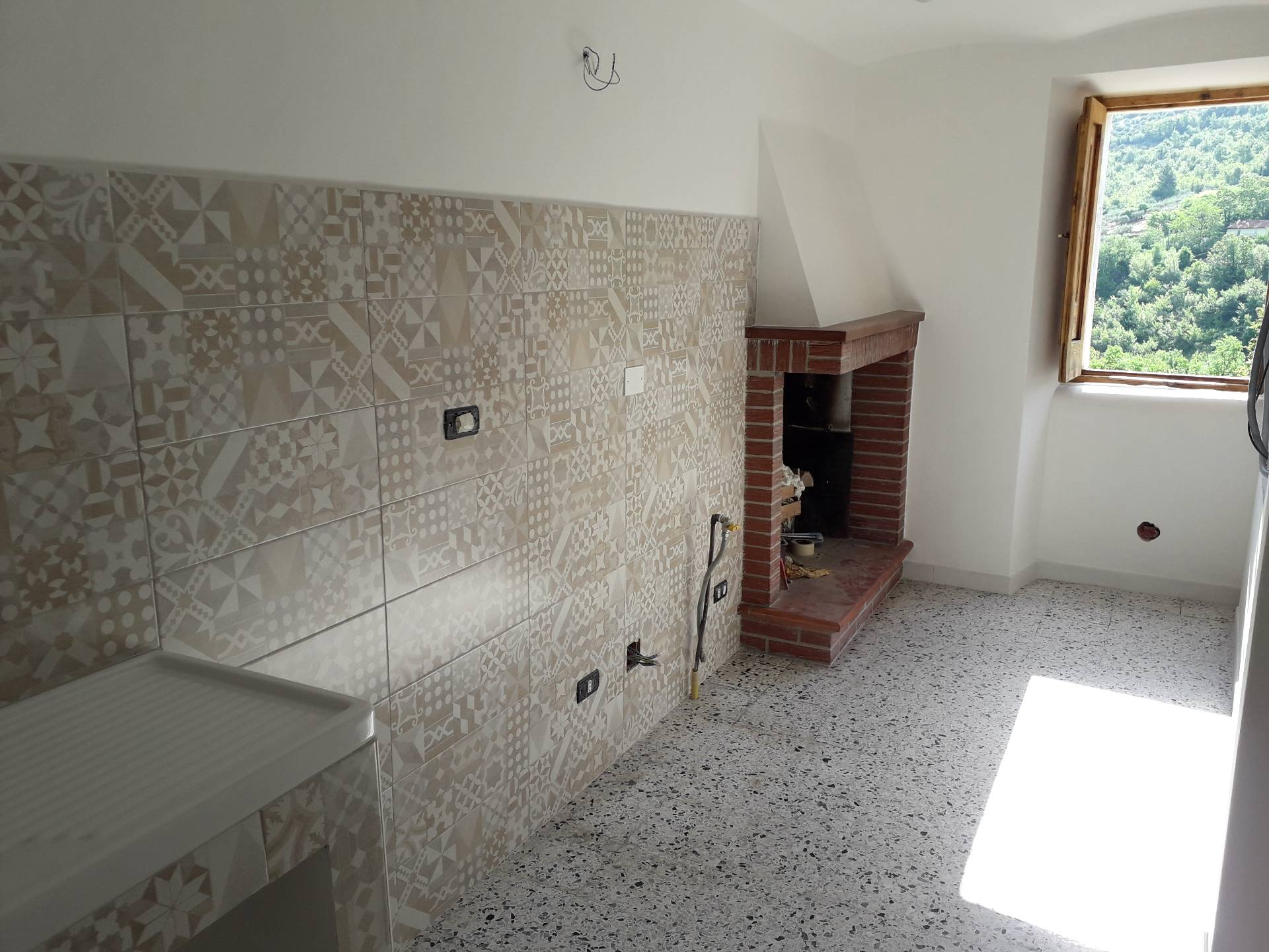 Porzione di casa singola in vendita a Serramonacesca