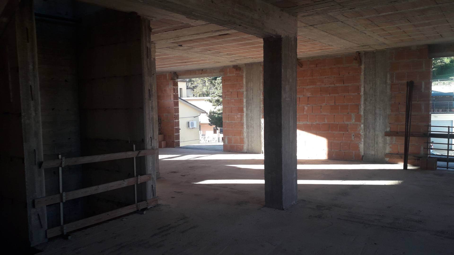 Intero fabbricato da ultimare in vendita a Roccamontepiano