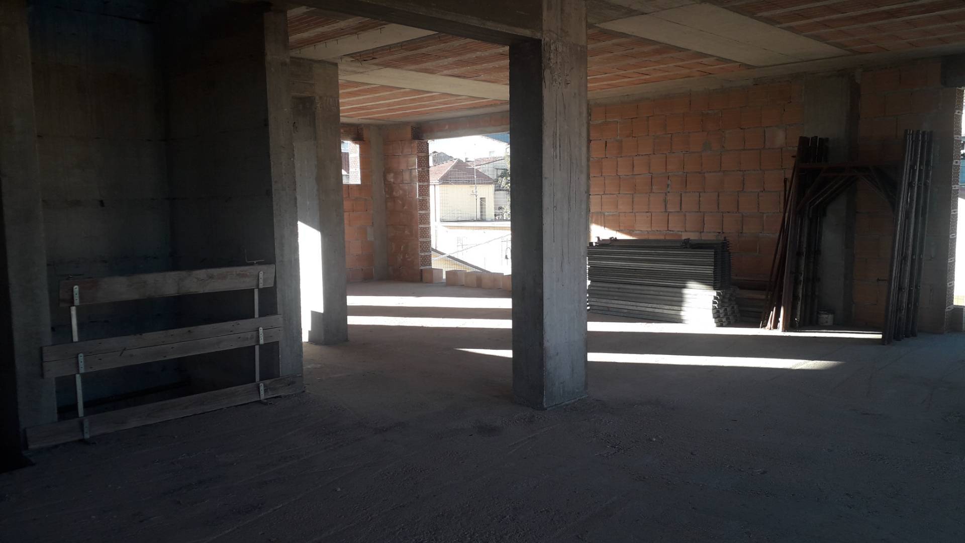 Intero fabbricato da ultimare in vendita a Roccamontepiano