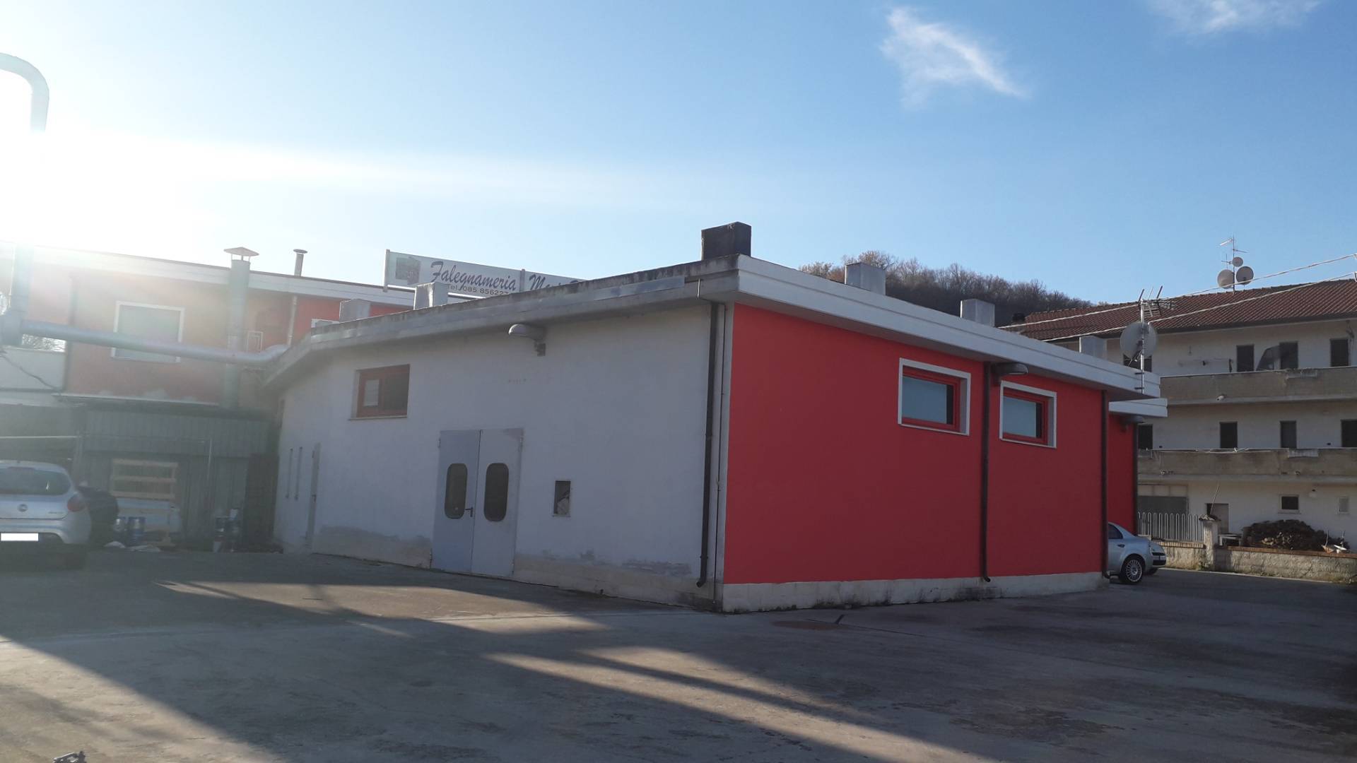 Capannone in vendita a Manoppello, Manoppello Scalo