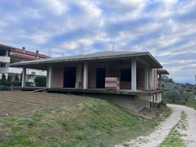 Casa singola in vendita a Rosciano, Villa San Giovanni