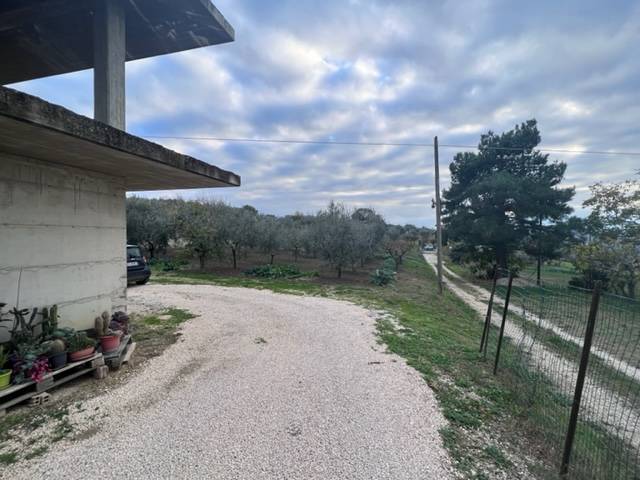 Casa singola in vendita a Rosciano, Villa San Giovanni