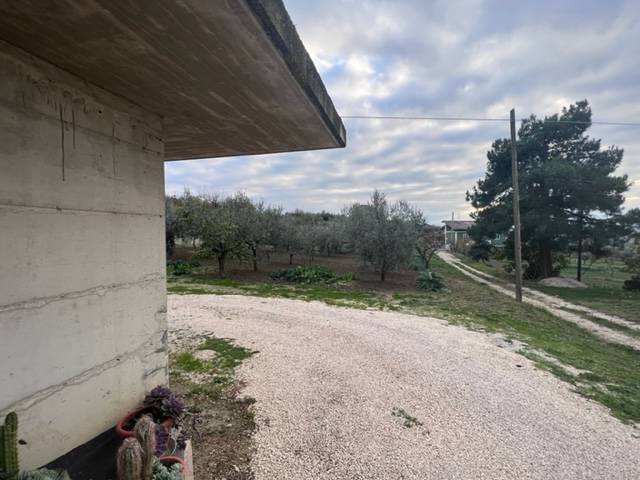 Casa singola in vendita a Rosciano, Villa San Giovanni