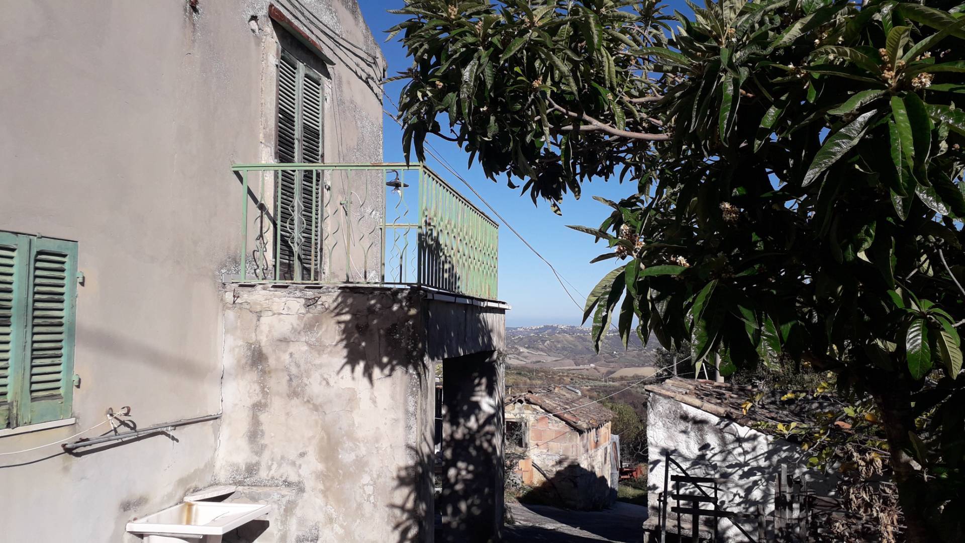 Porzione di casa singola in vendita a Serramonacesca