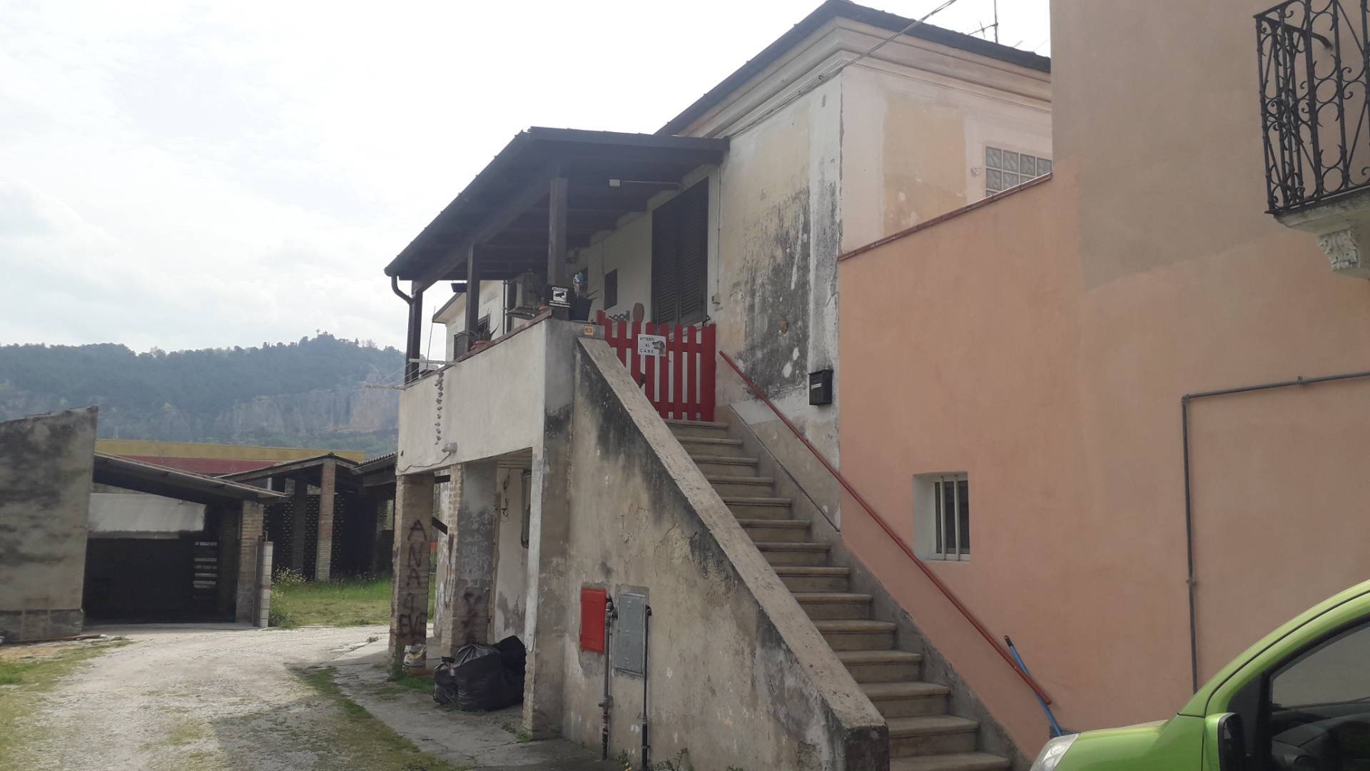 Porzione di casa singola in vendita a Alanno, Alanno Scalo