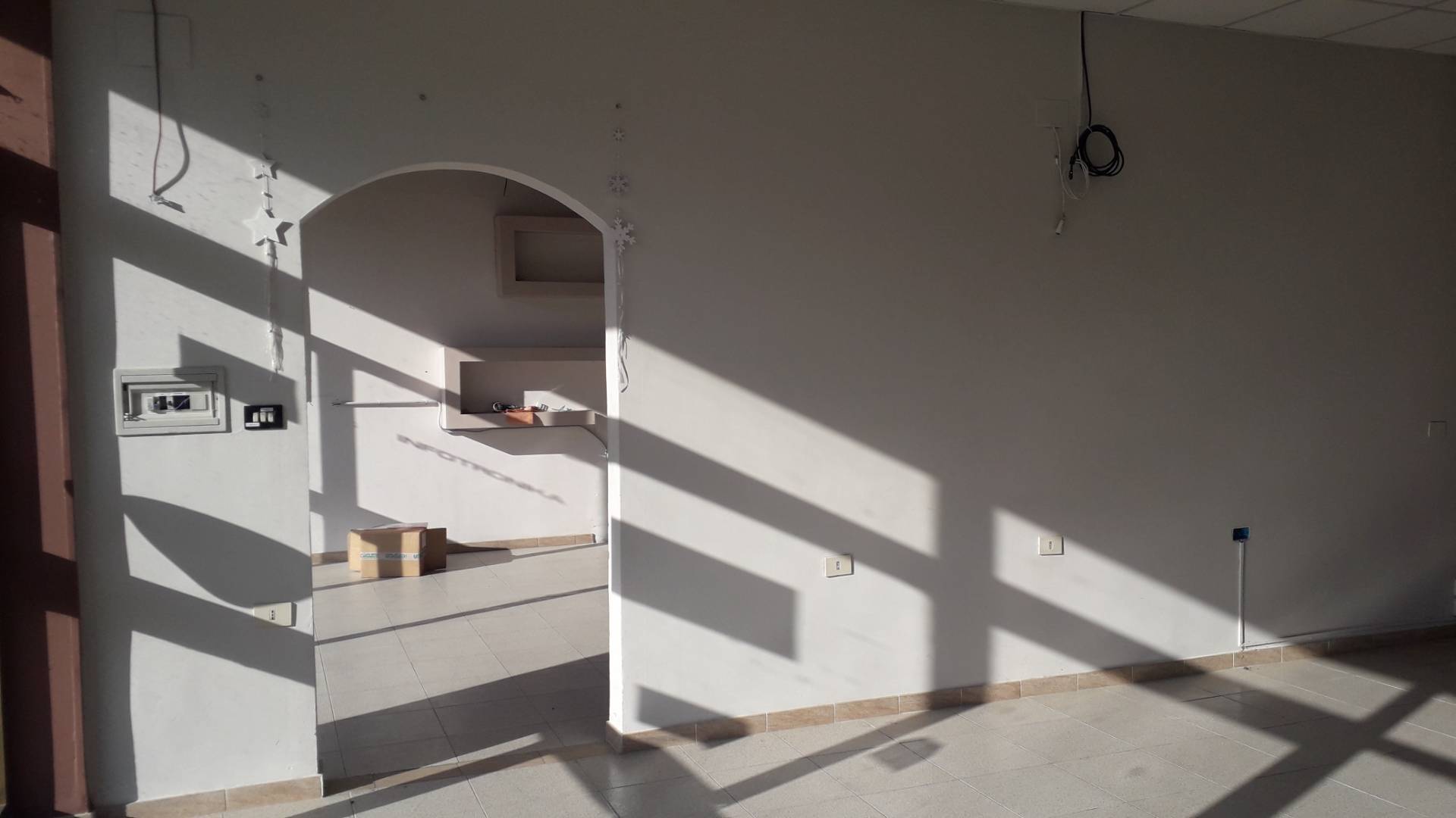 Locale commerciale in vendita a Vacri