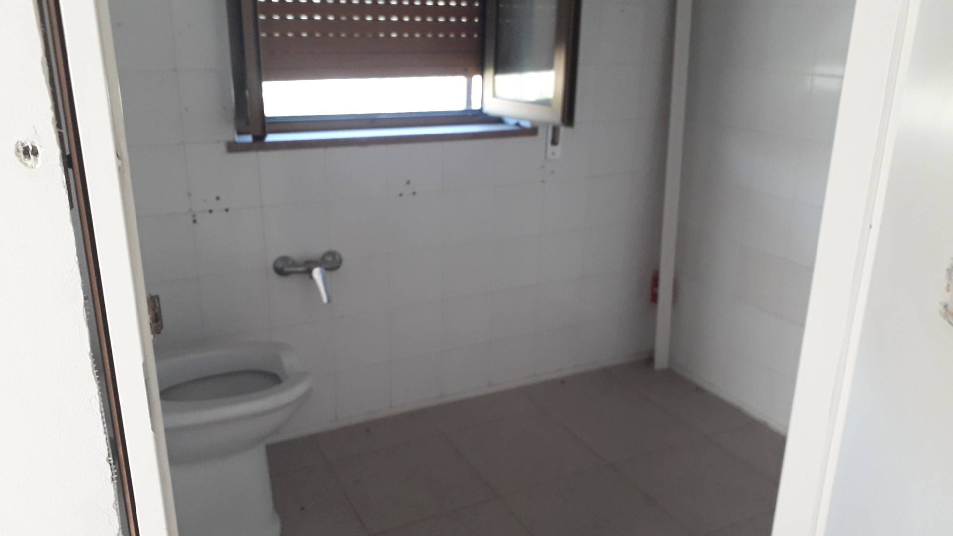 Locale commerciale in vendita a Vacri