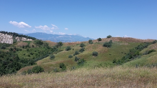 Terreno con rudere in vendita a Serramonacesca