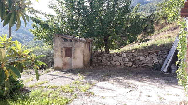 Casa singola in vendita a Serramonacesca