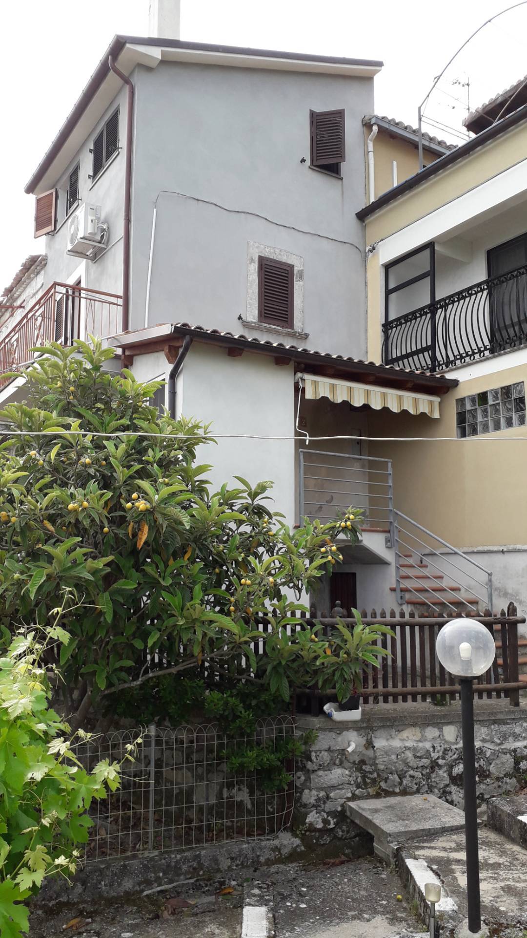 Porzione di casa singola in vendita a Serramonacesca