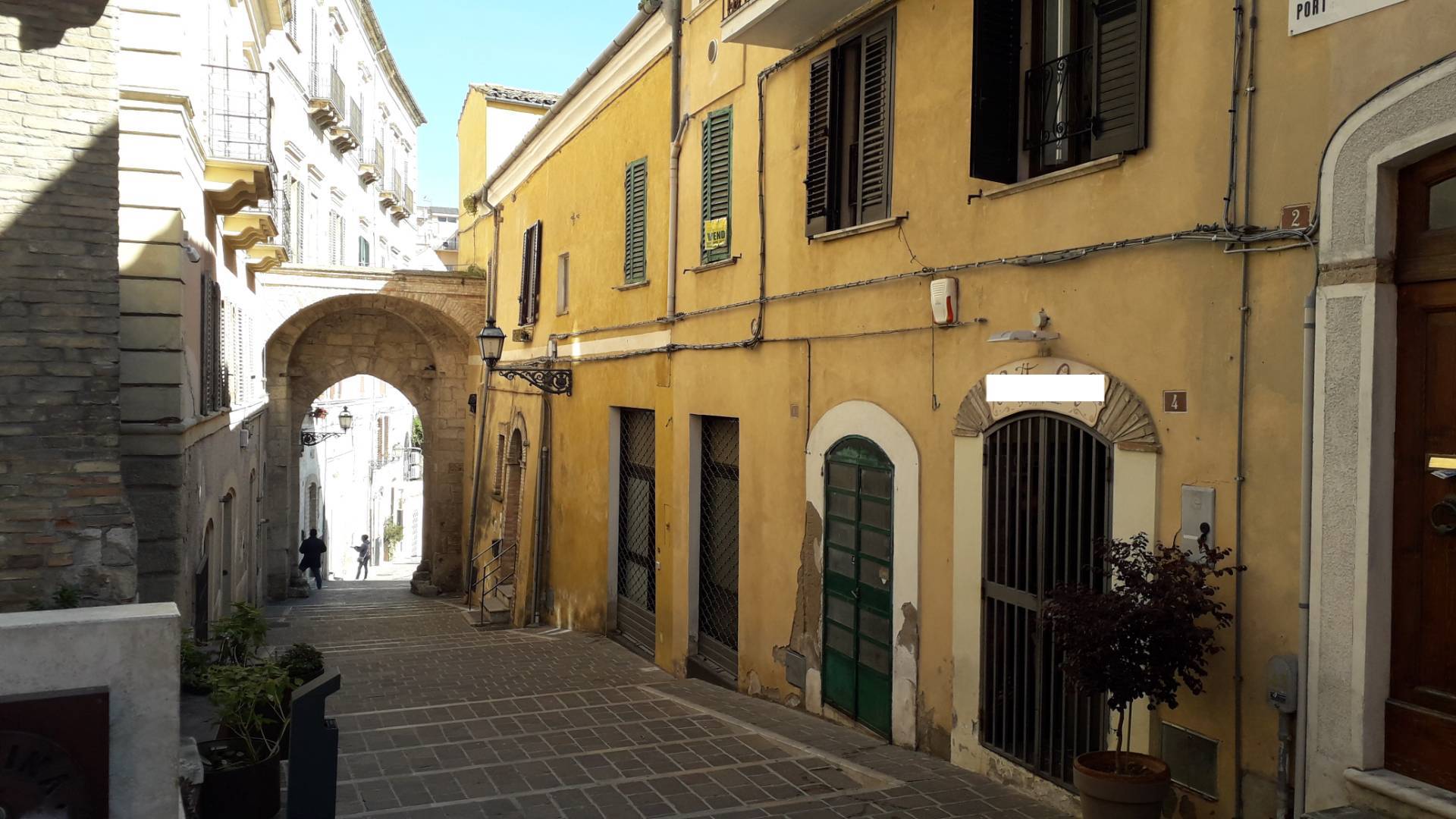 Porzione di fabbricato in centro storico in vendita a Chieti, Centro storico