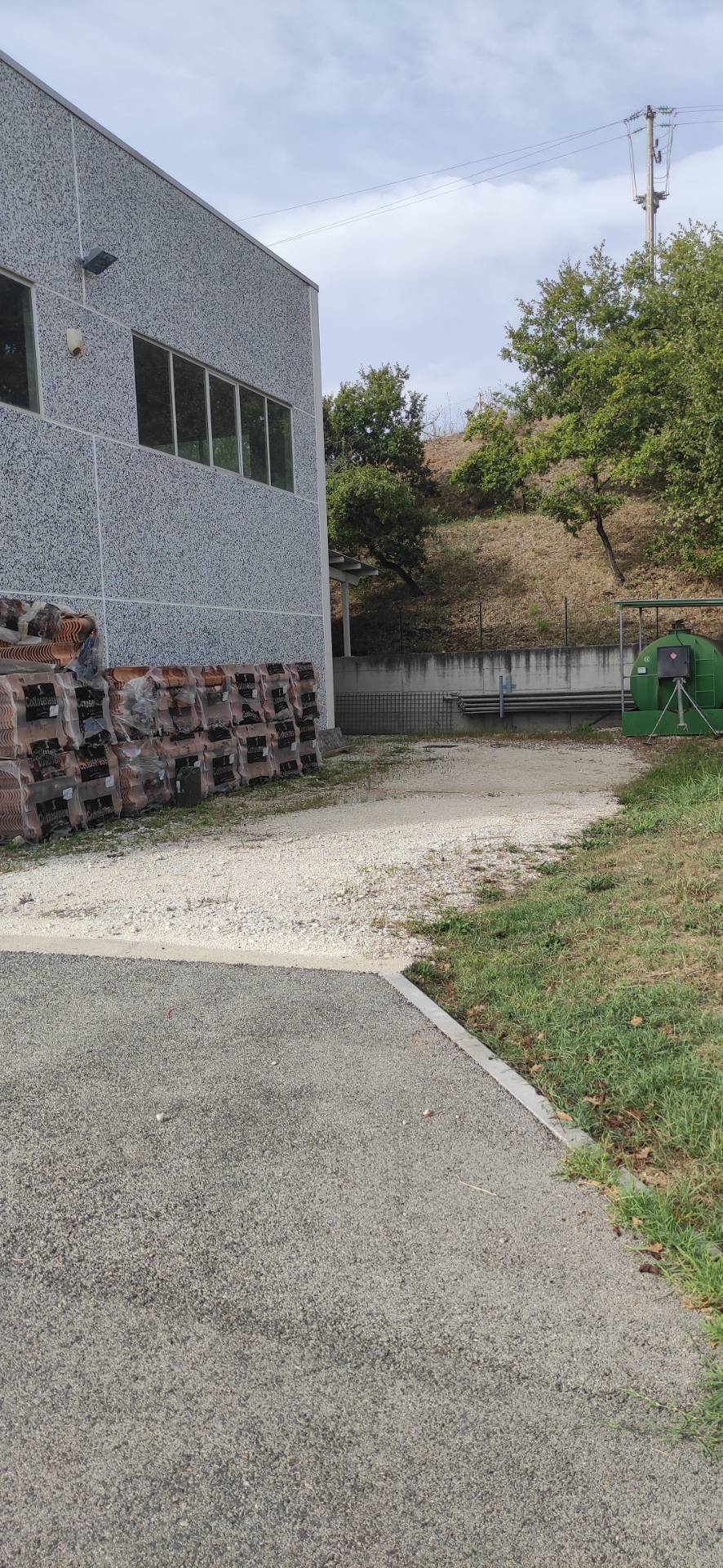 Capannone in affitto a Rosciano, Villa Oliveti