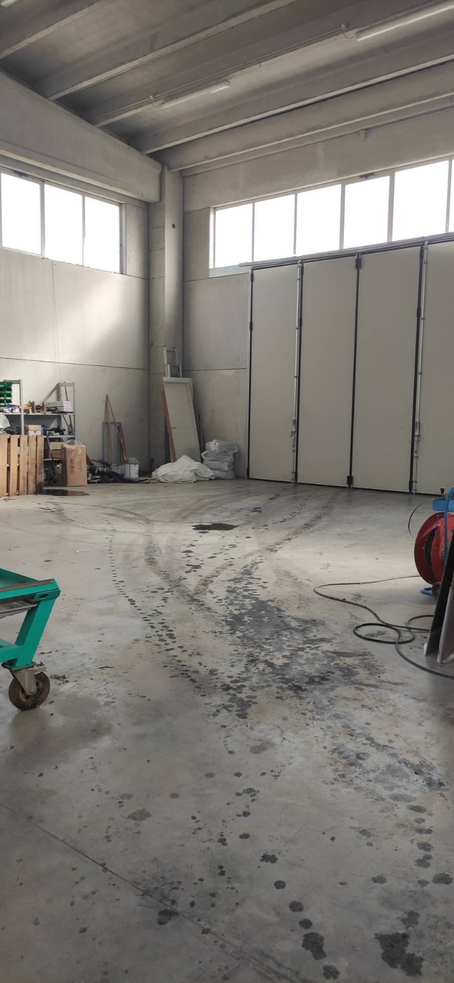 Capannone in affitto a Rosciano, Villa Oliveti