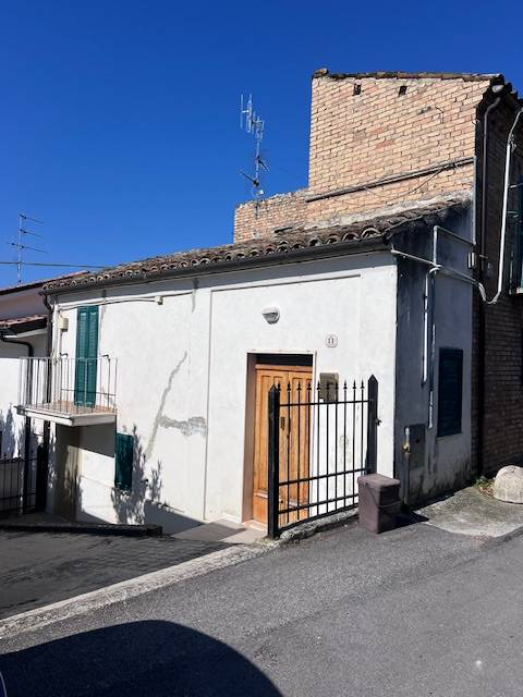Porzione di casa singola in vendita a Casalincontrada