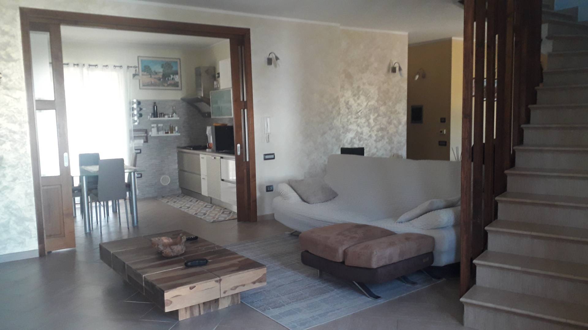 Villa in vendita a Casalincontrada