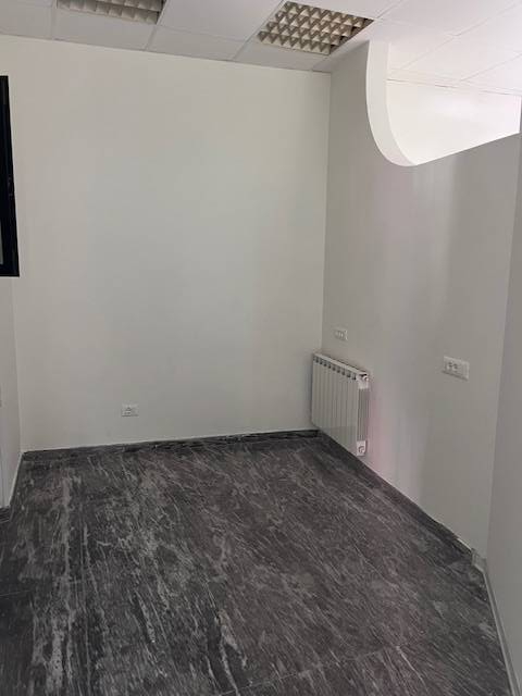 Locale commerciale in vendita a Sulmona