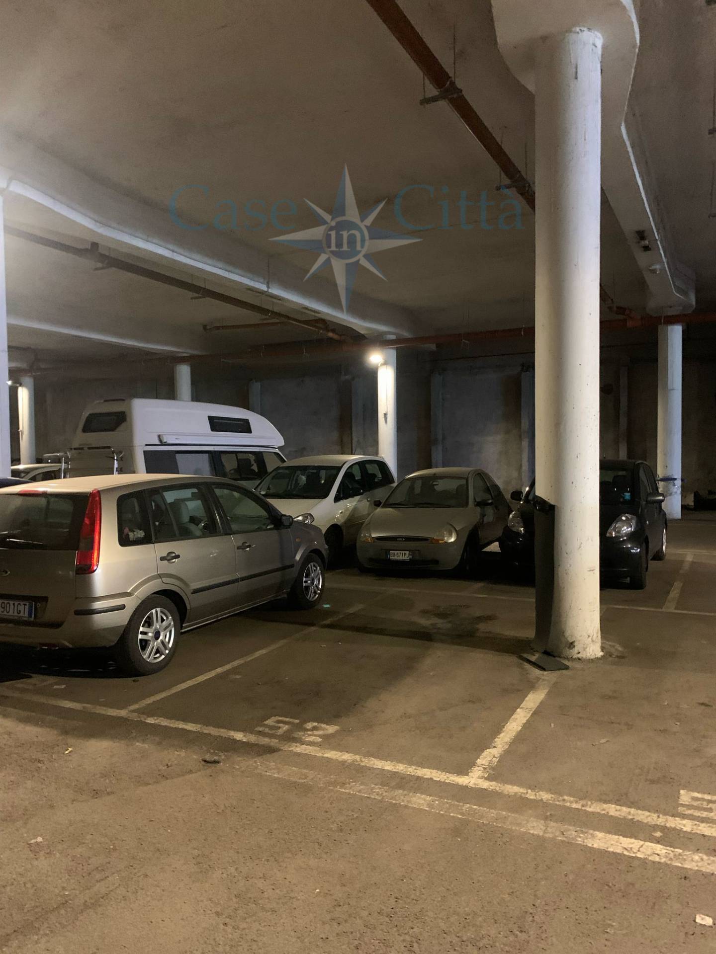 Posto auto coperto in vendita a Milano, Gallaratese