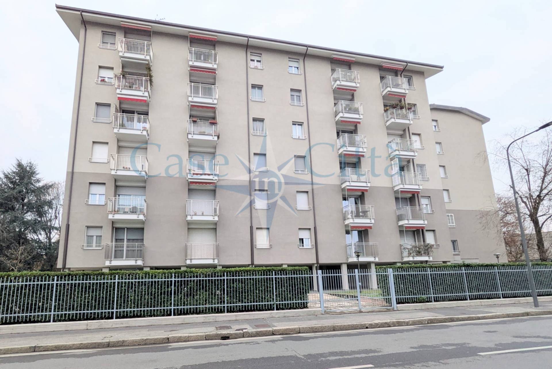 Appartamento in vendita a Milano, Trenno