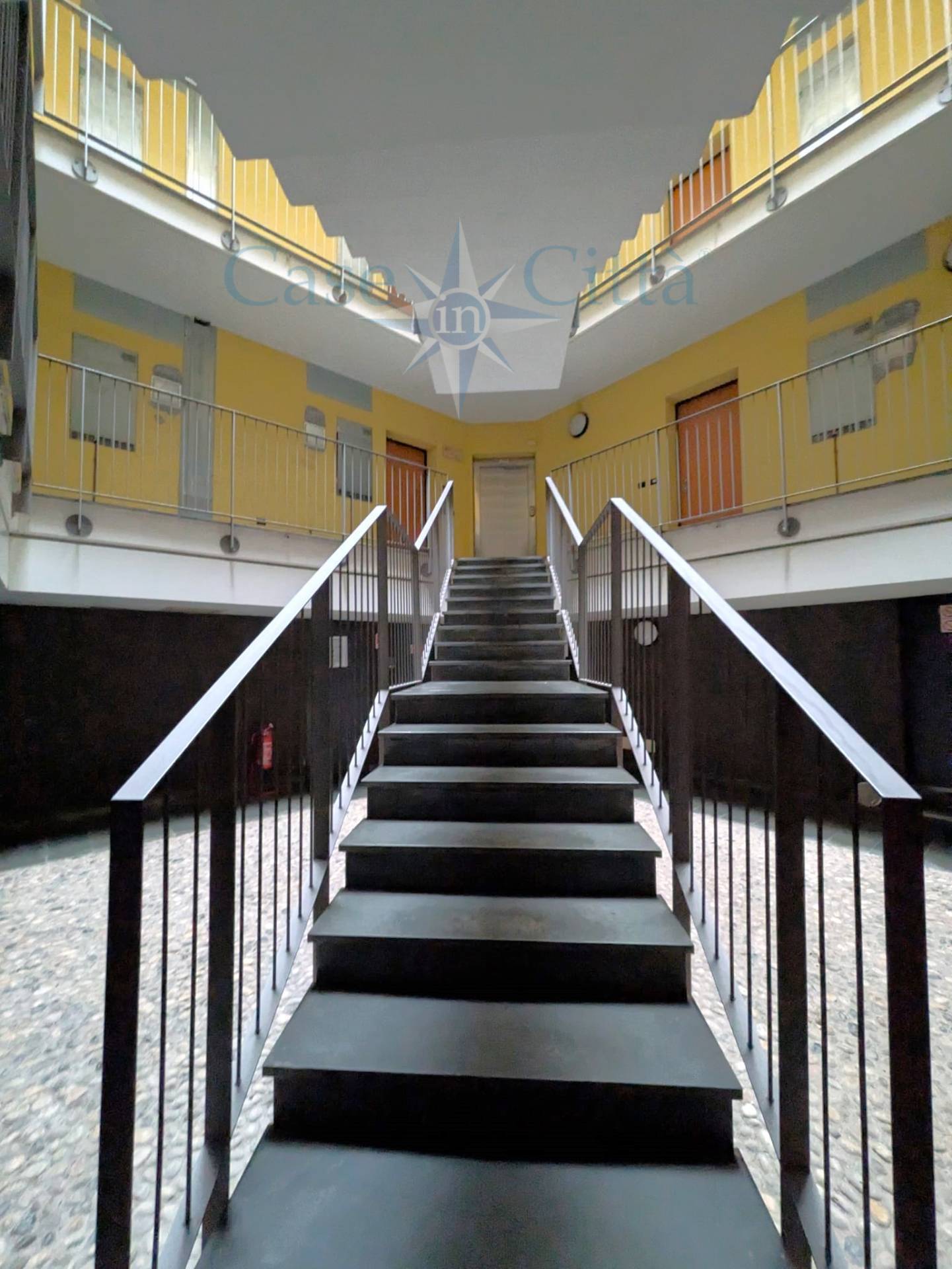 Appartamento in vendita a Milano, Quinto Romano