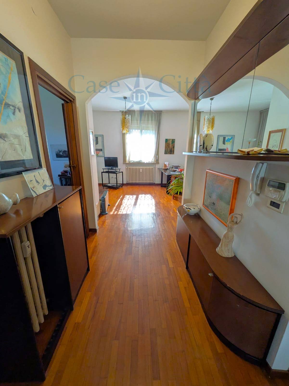 Appartamento in vendita a Milano, Gallaratese