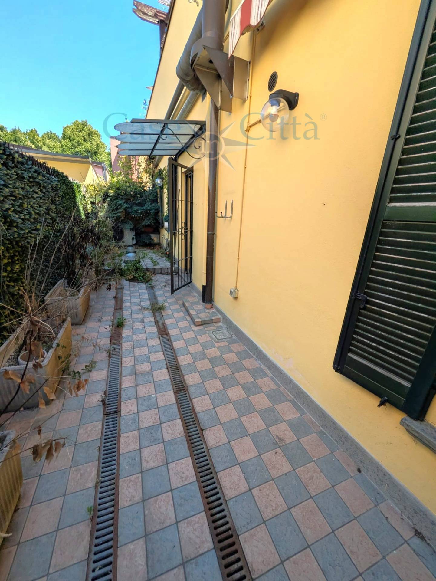 Appartamento in vendita a Milano, San Siro