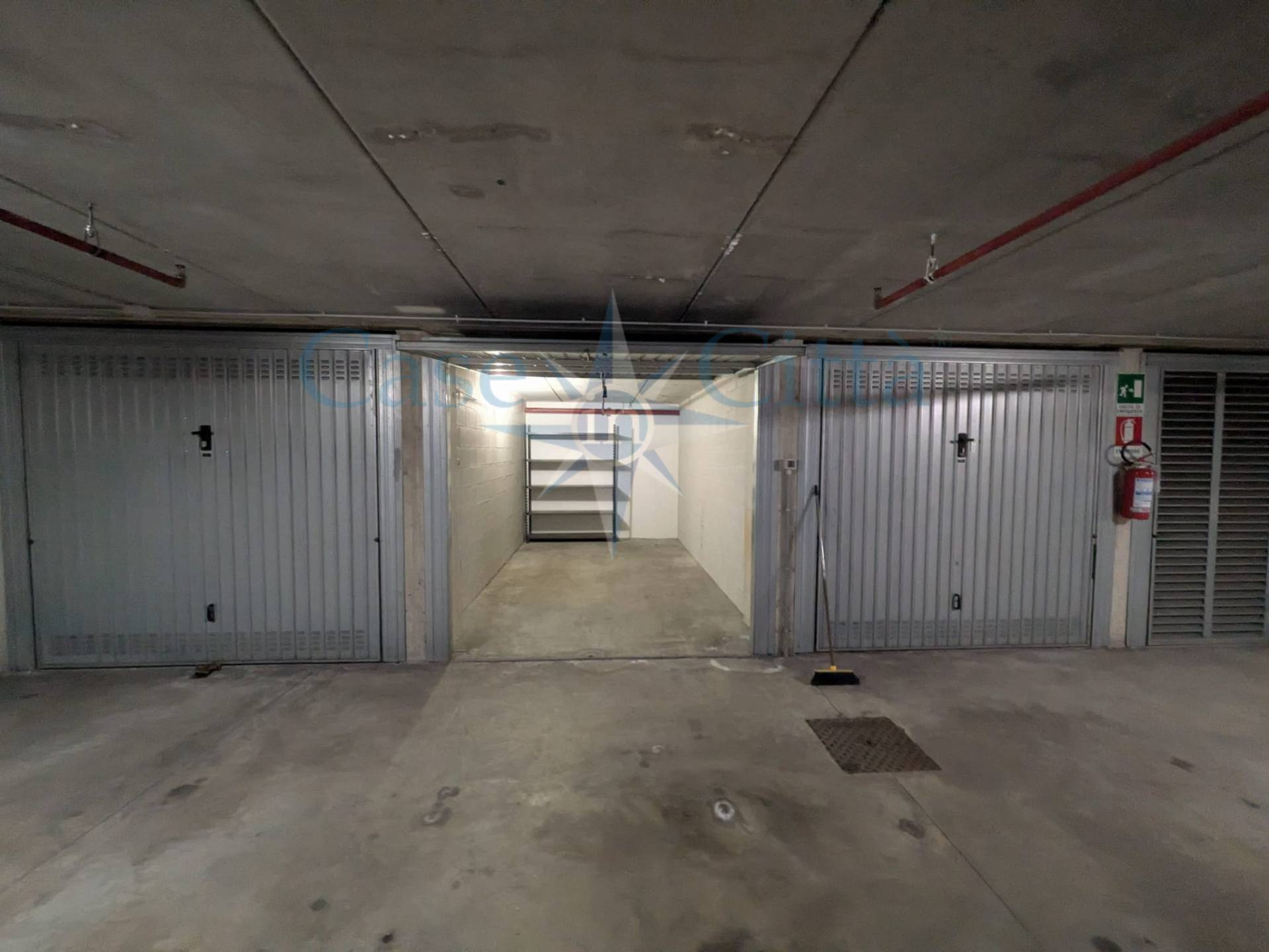Box o garage in vendita a Milano, Trenno
