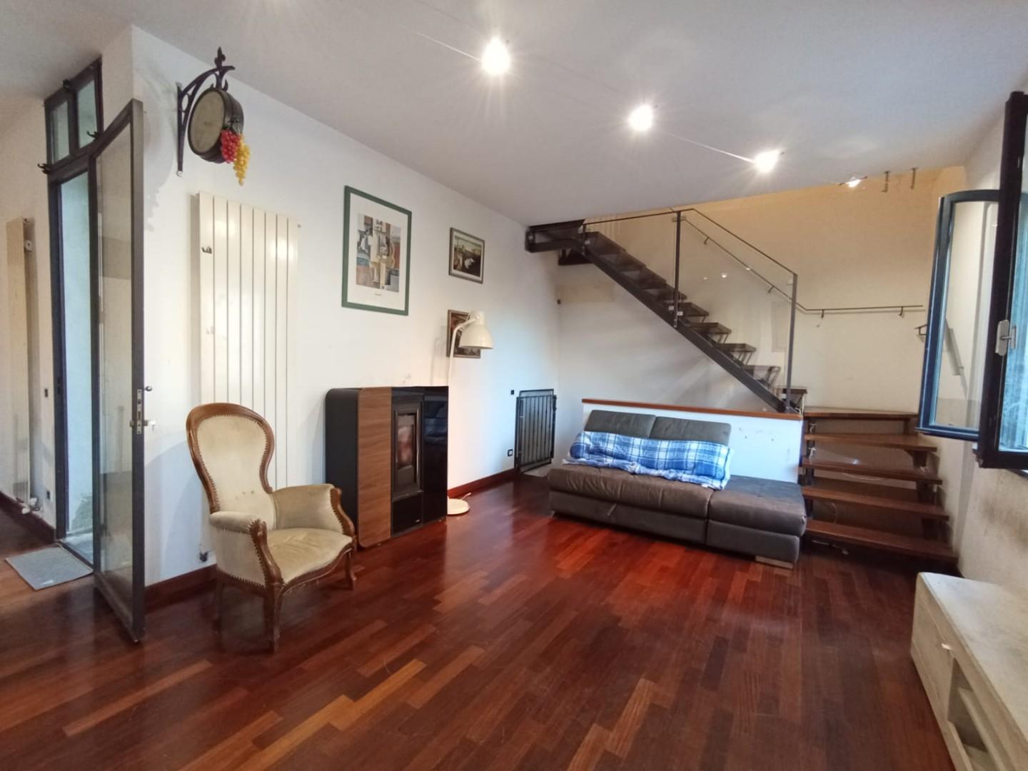 Appartamento in vendita a Cascina