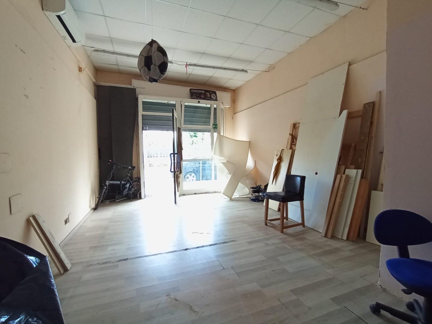 Locale commerciale ristrutturata, Cascina san frediano a settimo