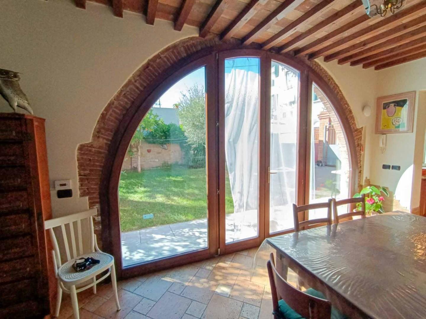 Casa indipendente con giardino, Pisa putignano no