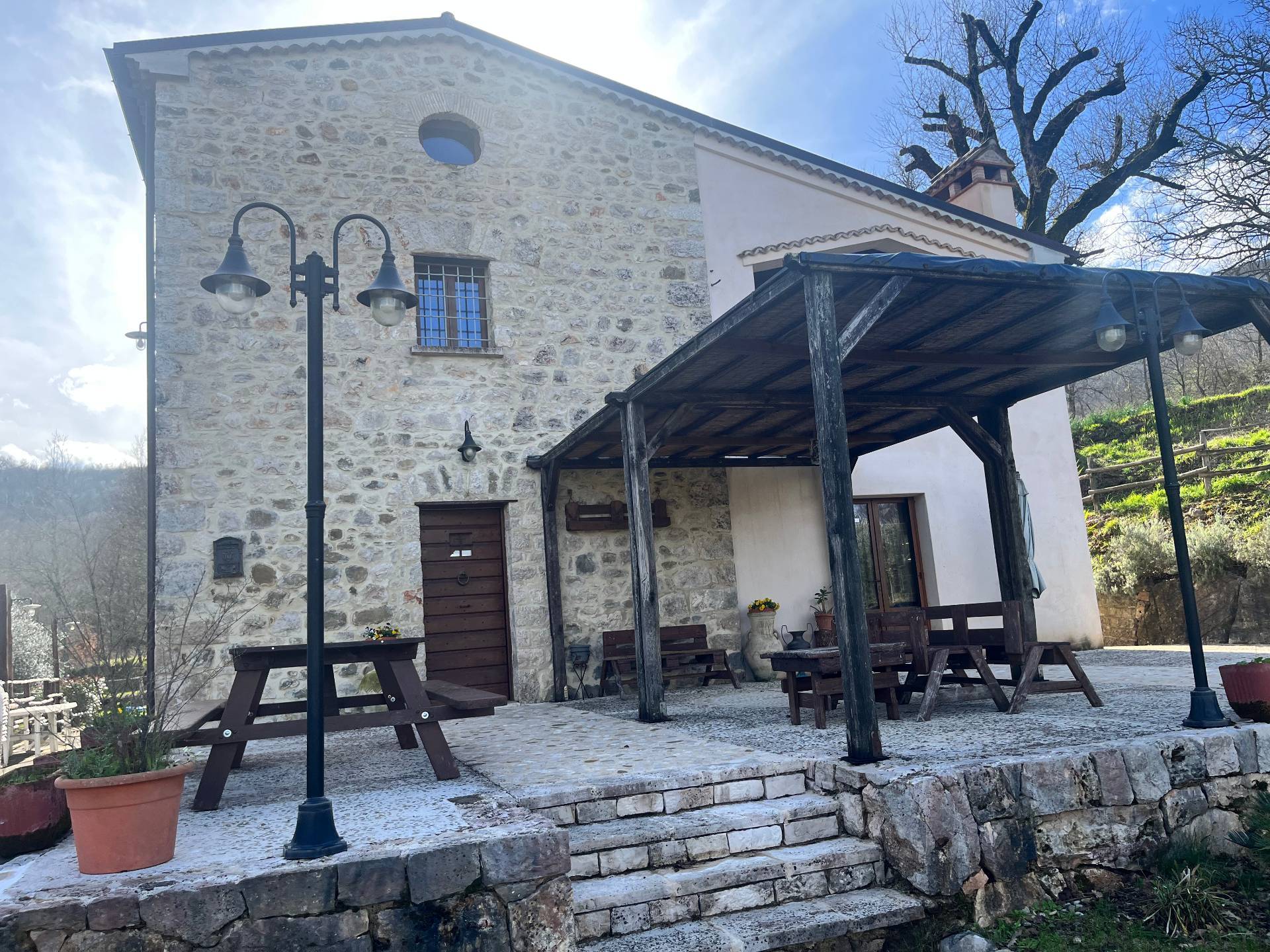 Casale in vendita a Pastena, Grotte