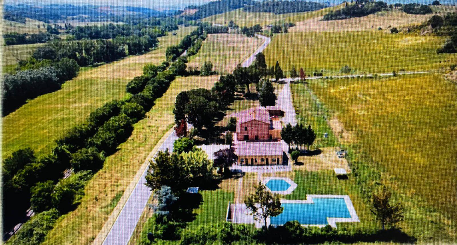 Attivit Commerciale - Ristorante in vendita a Montalcino, Torrenieri