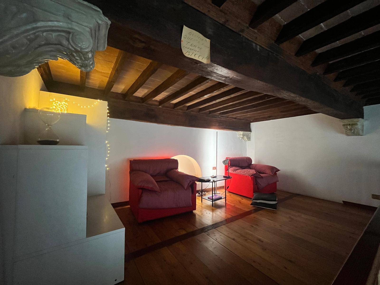 Appartamento in vendita a Siena, Centro storico