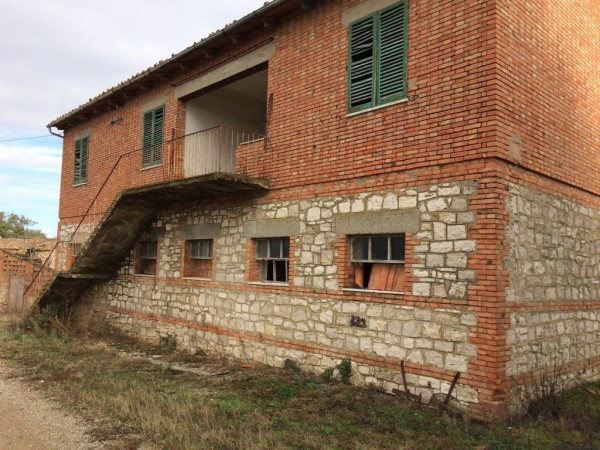 Podere in vendita a Asciano